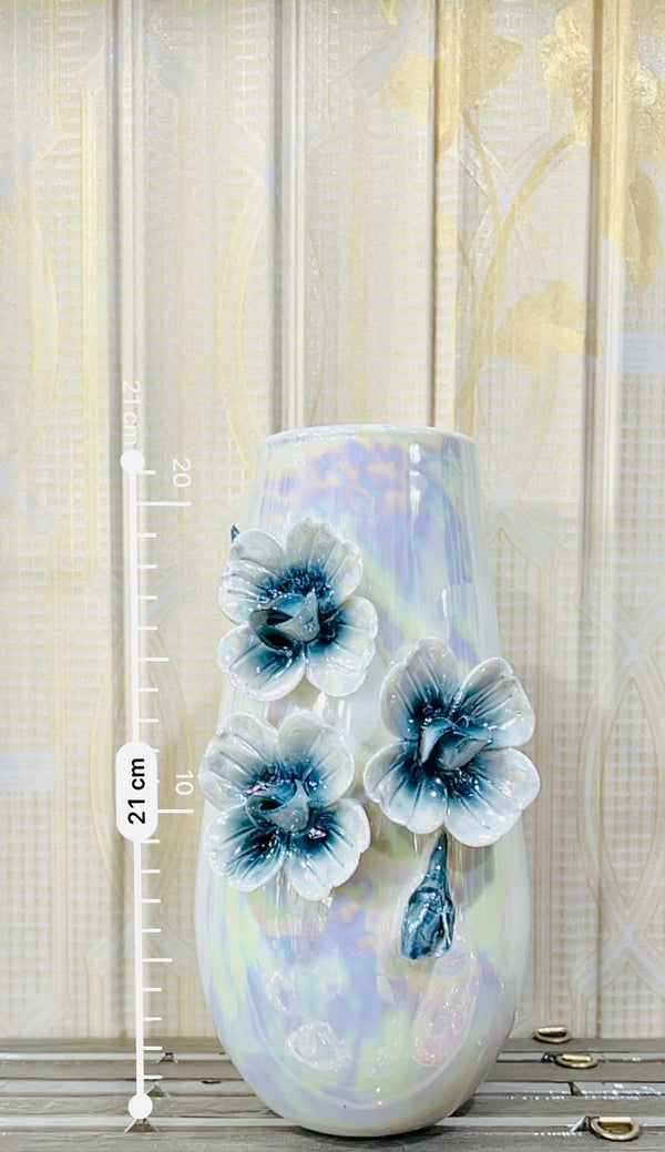 Crystal White Vase GV562