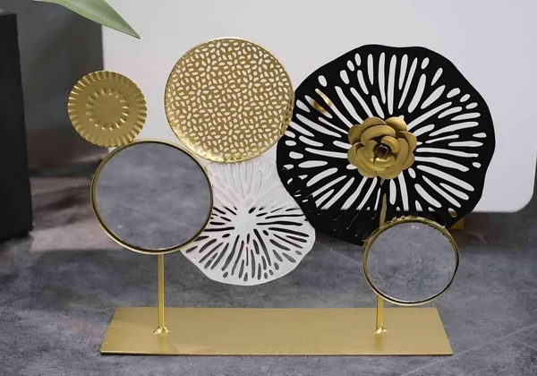 Metal Decor (Golden n Black) Q30888