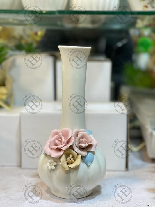 White Ceramic Vase WV704